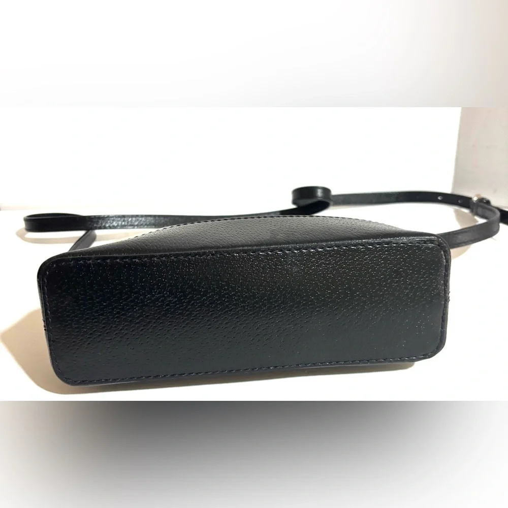 Kate Spade Elegant Black and Cream Crossbody